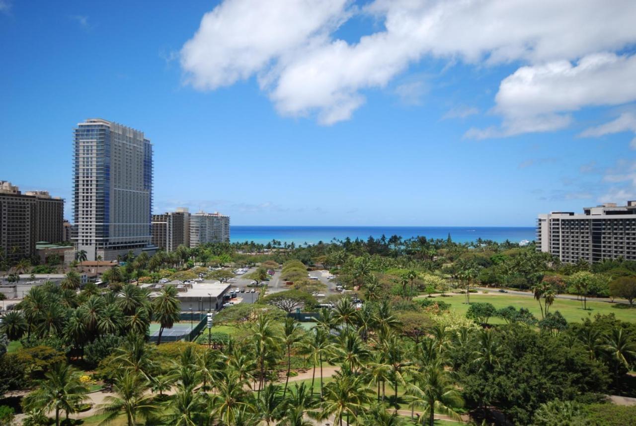 Hotel La Croix Honolulu Exterior photo